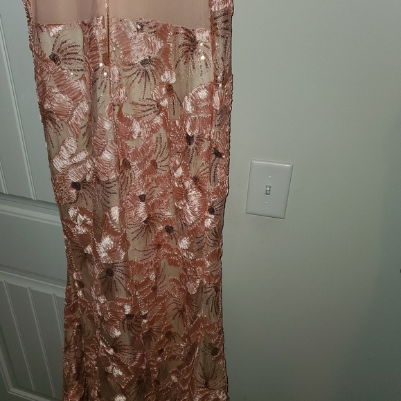 The way you look at me Dress by fashion nova - Picture 5 of 8